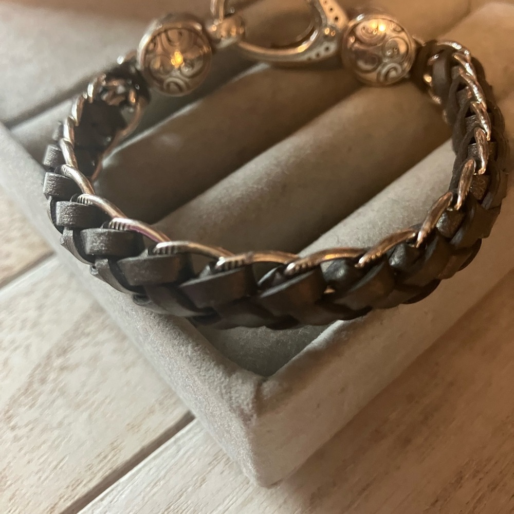 🌸Brighton Silver Leather Braided Bracelet - Picture 4 of 7